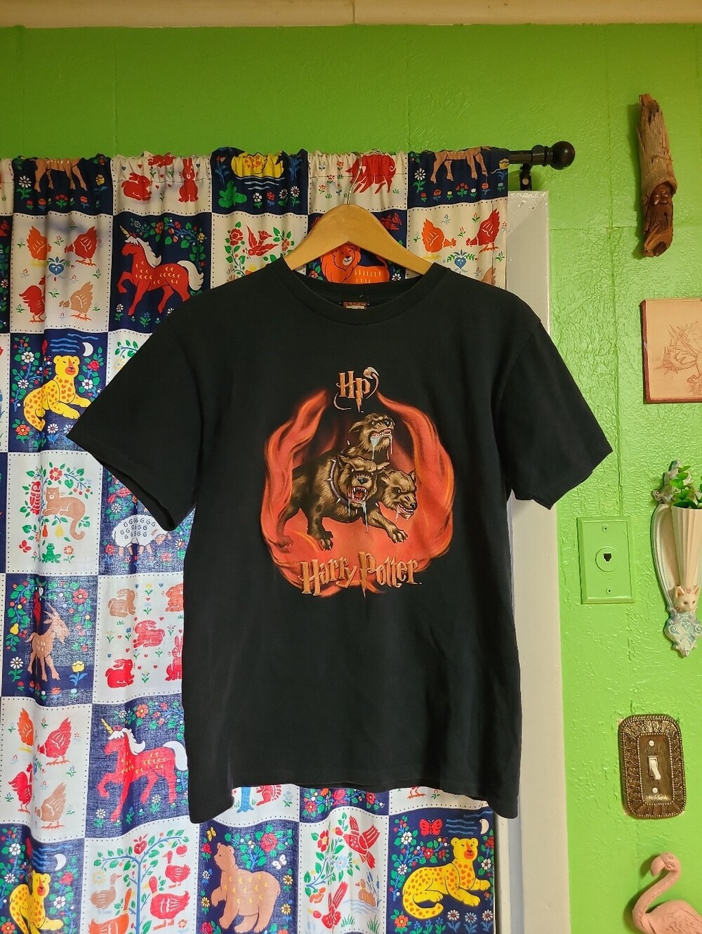 Vintage 2000s Harry Potter Youth XL T-Shirt Sorcerer’s Stone Fluffy 3-Headed Dog